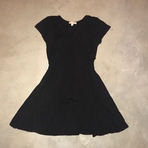 black tshirt dress